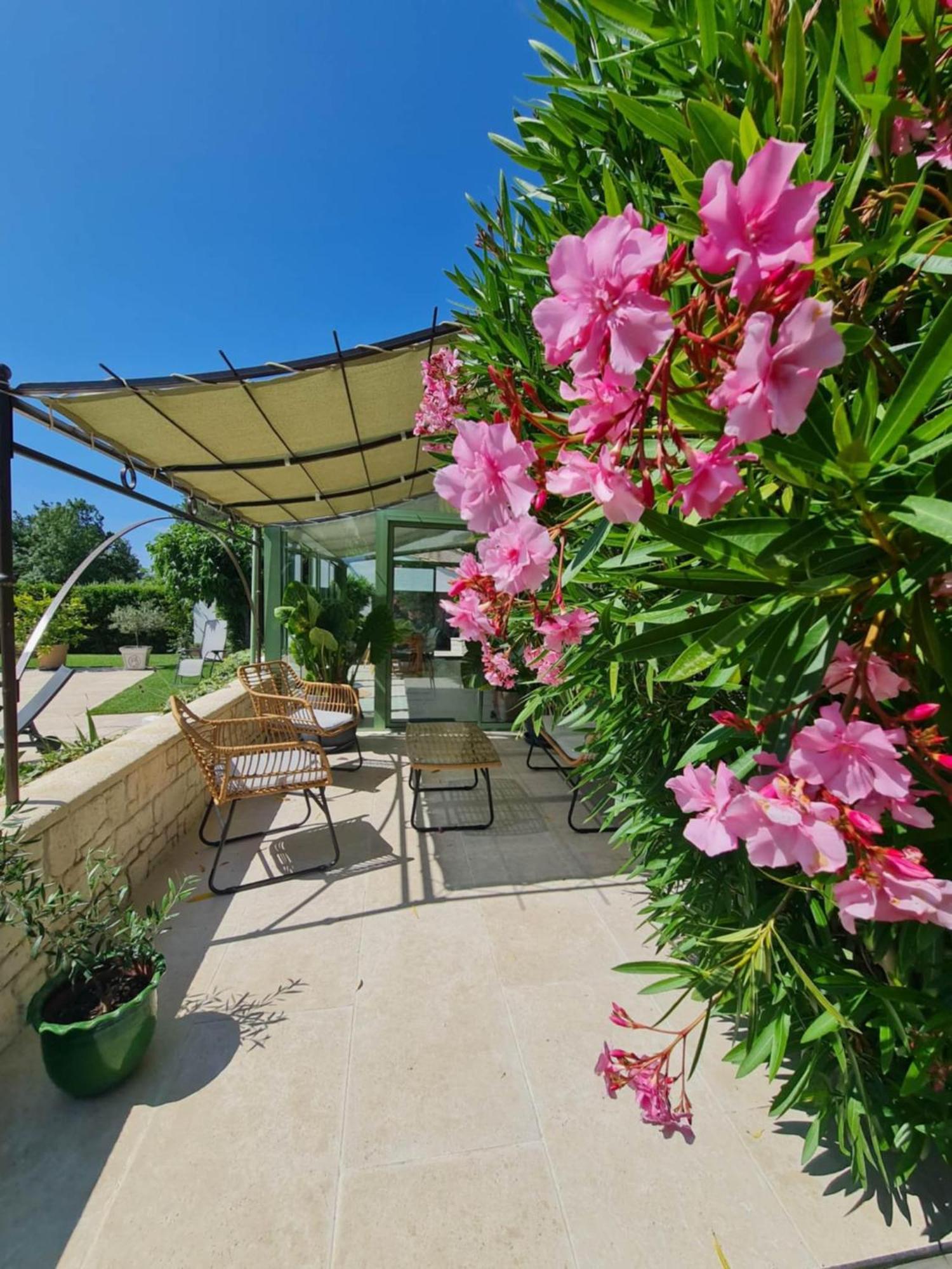 Maison Villa Pierrevert Εξωτερικό φωτογραφία
