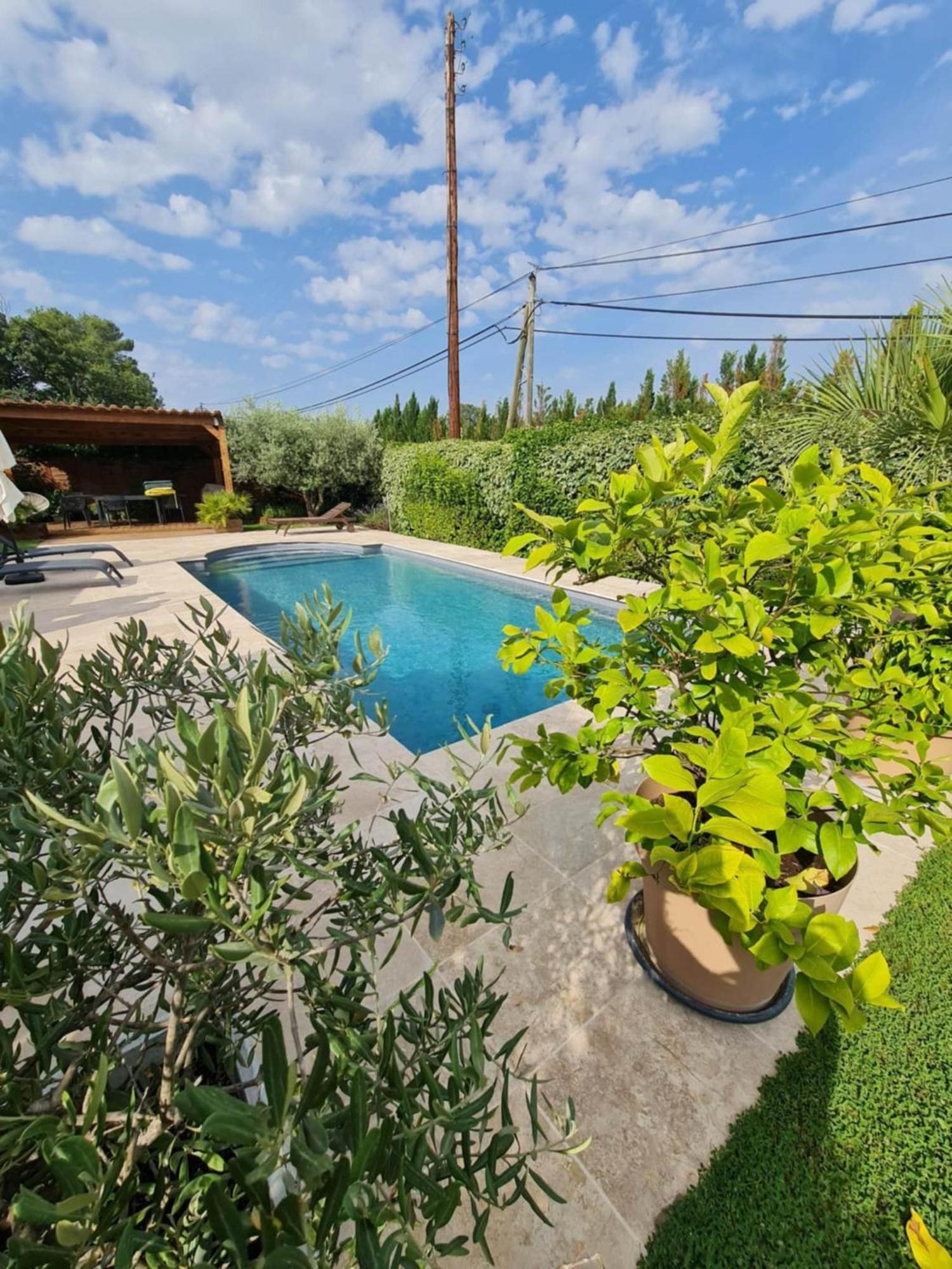 Maison Villa Pierrevert Εξωτερικό φωτογραφία